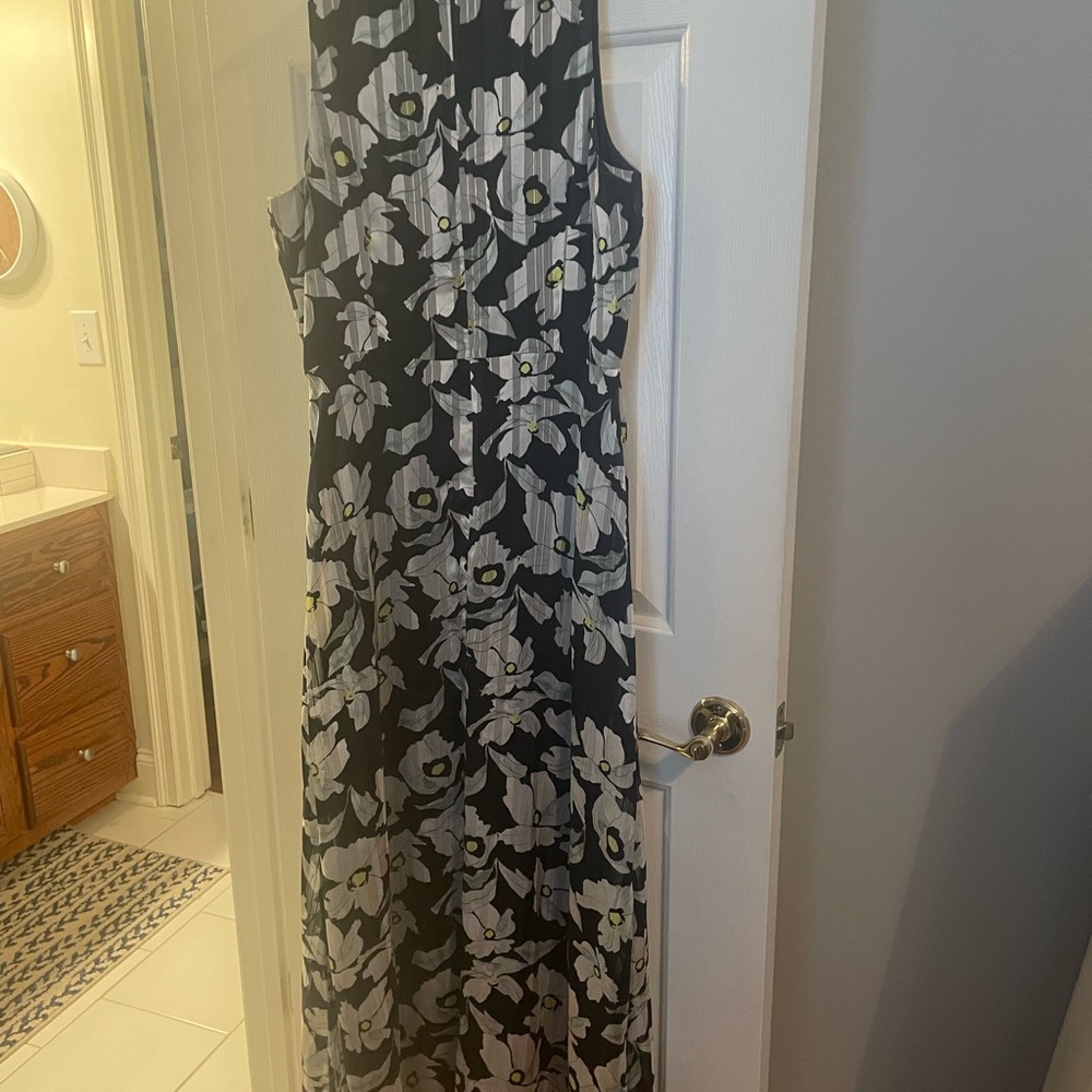 NWT Banana Republic Navy Floral Dress